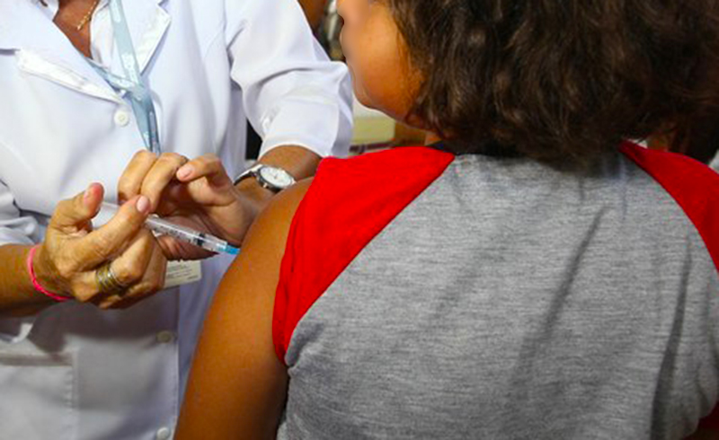 Prefeitura de Eusébio intensifica vacinação contra HPV nas escolas