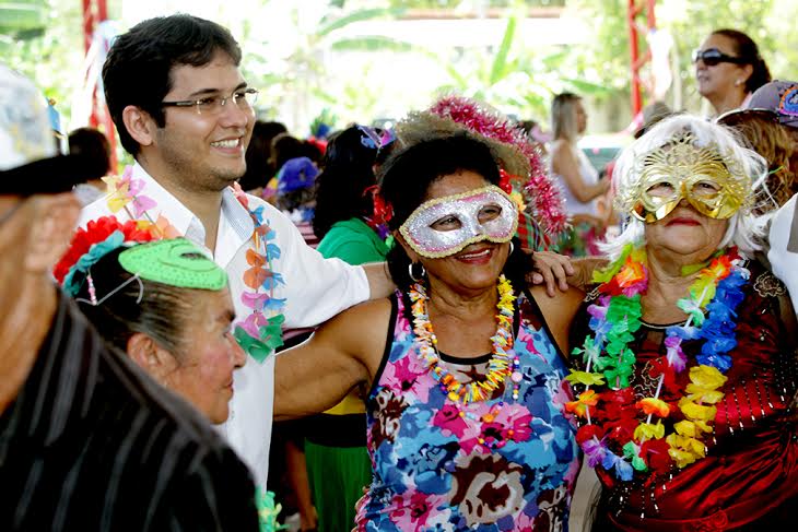 Prefeitura realiza o III Baile de Carnaval dos Idosos